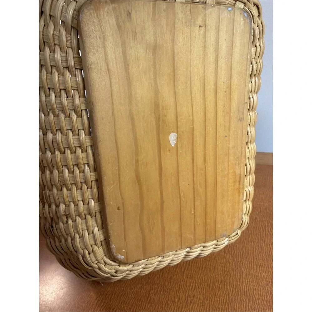 Vtg Light Toned Woven Gathering Basket Swing Wooden Handle Metal Rivets 11x8x6